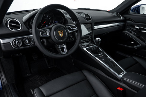 Certified 2024 Porsche 718 Cayman image 4