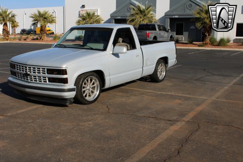 Used 1992 Chevrolet Silverado 1500 2WD Regular Cab image 26