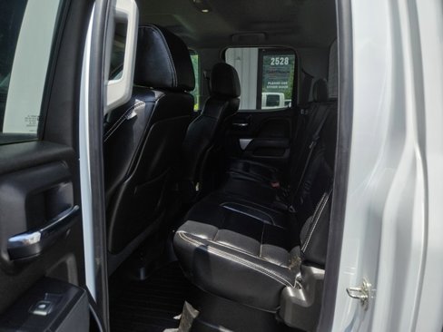 Used 2015 Chevrolet Silverado 2500 LT w/ LT Convenience Package image 9