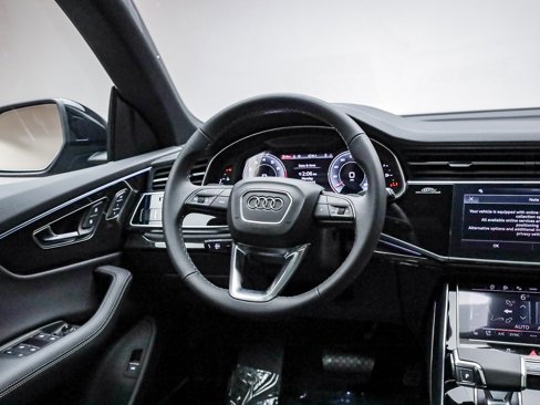 New 2025 Audi Q8 Prestige image 17