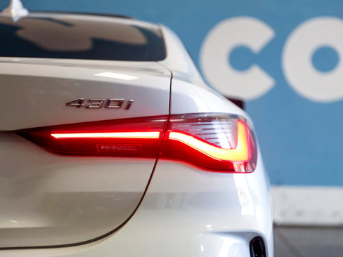 Used 2021 BMW 430i Coupe w/ M Sport Package image 23