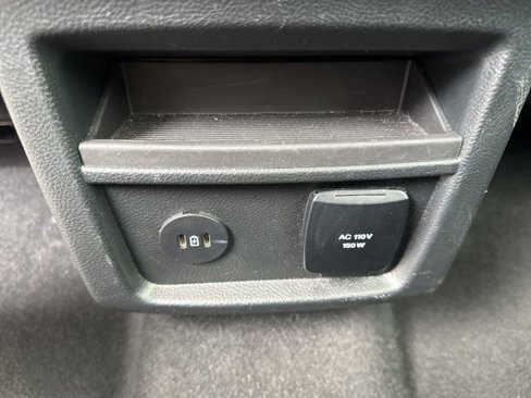 Used 2024 Ford Edge Titanium image 17