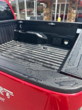 Used 2018 Toyota Tacoma SR5 image 5