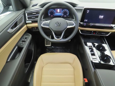 New 2026 Volkswagen Atlas Cross Sport SEL R-Line image 10