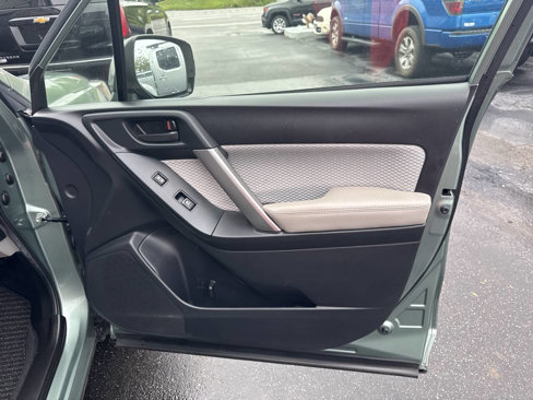 Used 2018 Subaru Forester 2.5i Premium w/ All-Weather Package image 25