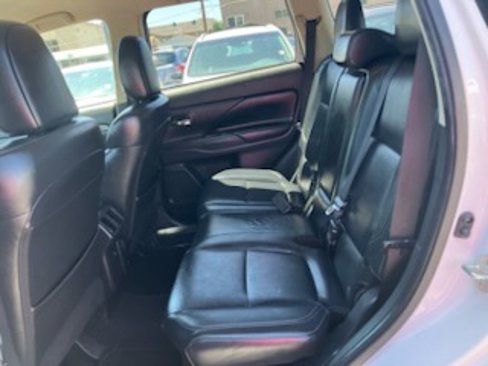 Used 2019 Mitsubishi Outlander SEL image 10