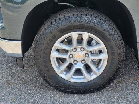 New 2025 Chevrolet Silverado 1500 LT image 9