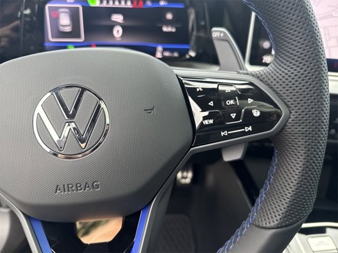 New 2025 Volkswagen Golf R Black Edition image 20