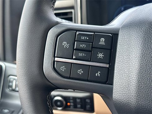New 2025 Ford F250 Lariat w/ Lariat Ultimate Package image 18