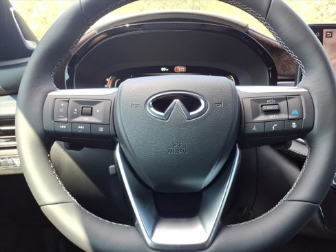 New 2026 INFINITI QX60 Luxe image 18