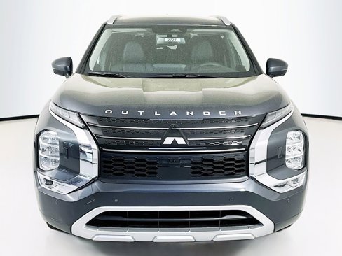 New 2024 Mitsubishi Outlander SEL image 2