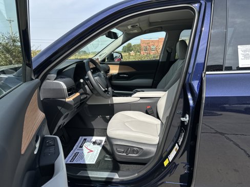 New 2026 Toyota Grand Highlander Platinum image 11