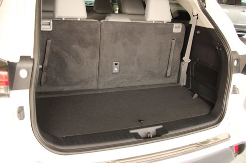 Used 2023 Toyota Highlander Limited image 29