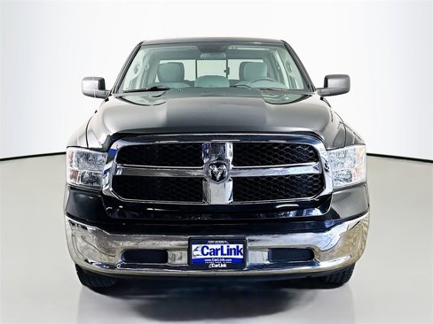 Used 2020 RAM 1500 Classic SLT image 2