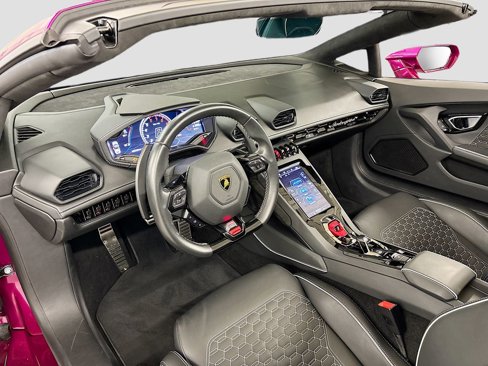 Used 2022 Lamborghini Huracan EVO image 24
