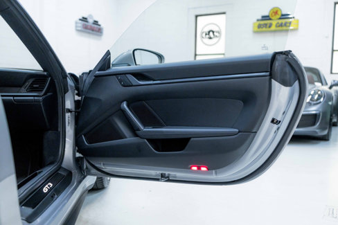 Used 2022 Porsche 911 GT3 image 37