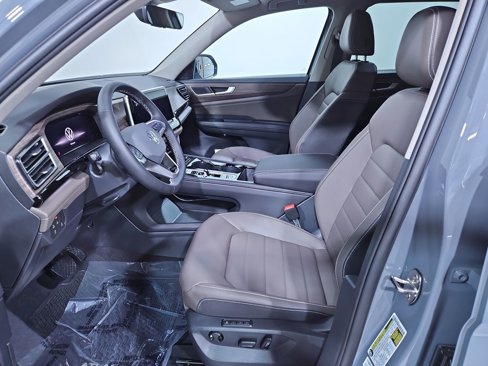 New 2025 Volkswagen Atlas SEL image 9