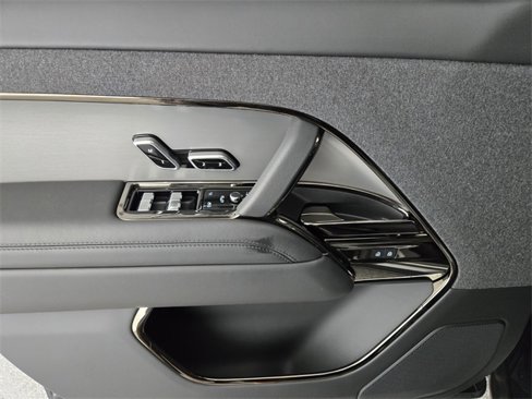 Certified 2024 Land Rover Range Rover Sport Dynamic SE image 20