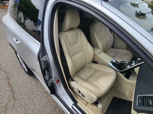 Used 2016 Volvo XC60 T5 Premier w/ Proximity Package image 18