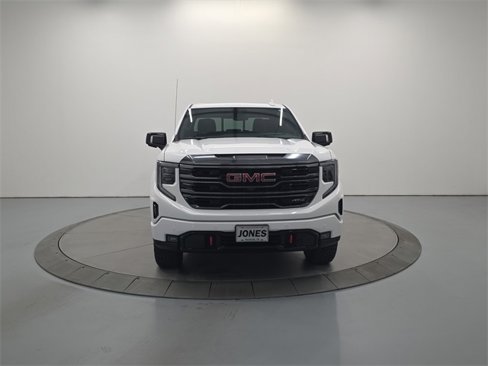 Used 2024 GMC Sierra 1500 AT4 w/ Technology Package image 10