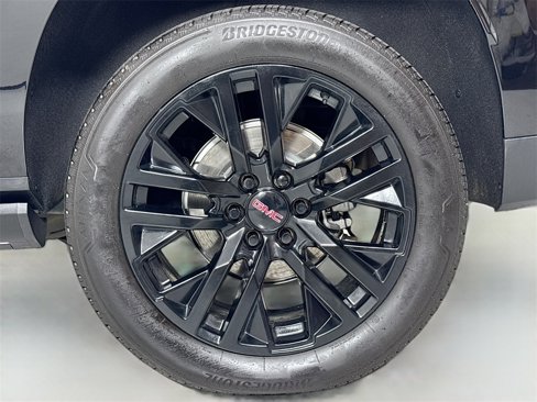 Used 2025 GMC Yukon XL Denali image 14