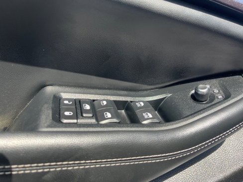 Used 2023 Jeep Grand Cherokee Altitude image 32