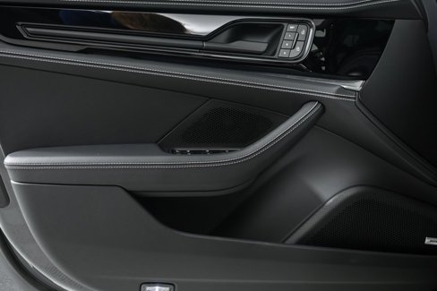 New 2026 Porsche Panamera 4 E-Hybrid image 6