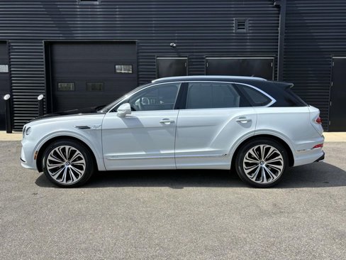 New 2025 Bentley Bentayga image 5