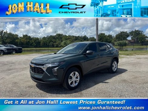 New 2025 Chevrolet Trax LS w/ Driver Confidence Package image 2