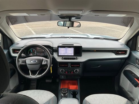 Certified 2024 Ford Maverick XLT w/ XLT Luxury Package image 26