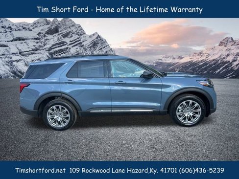 New 2025 Ford Explorer Active image 4
