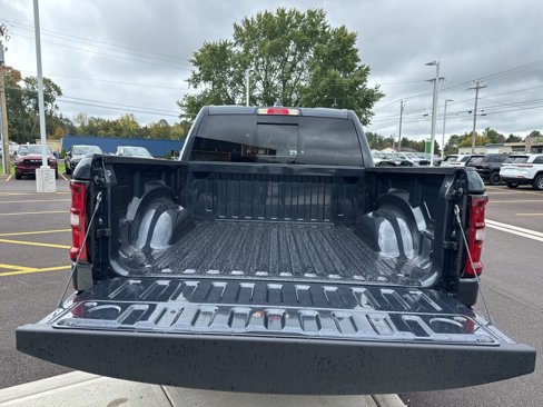 New 2026 RAM 1500 4x4 Crew Cab image 14