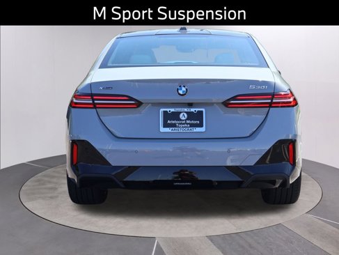 New 2026 BMW 530i xDrive w/ Executive Package image 8