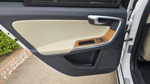 Used 2018 Volvo S60 T5 Inscription Platinum image 20