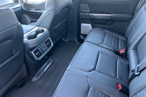 New 2025 Ford F350 Platinum w/ FX4 Off-Road Package image 11