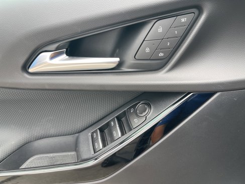 New 2026 Chevrolet Equinox RS w/ Convenience Package III image 36