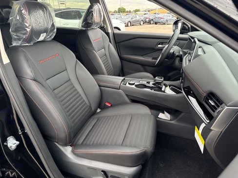 New 2026 Nissan Rogue SV image 12