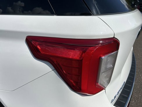 Certified 2023 Ford Explorer Limited w/ Equipment Group 301A image 38