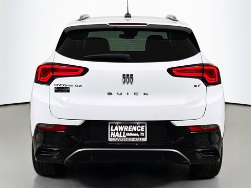 Certified 2024 Buick Encore GX Sport Touring image 5