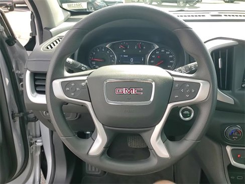Used 2022 GMC Terrain SLE w/ Driver Convenience Package image 15