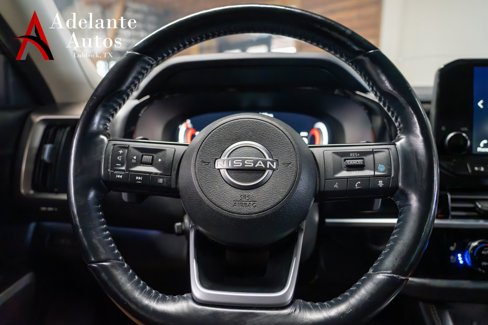 Used 2022 Nissan Pathfinder Platinum w/ Cargo Package image 14