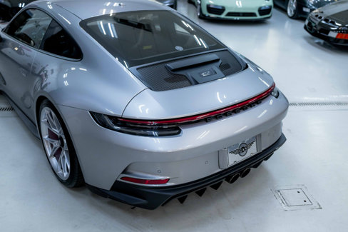 Used 2022 Porsche 911 GT3 image 32
