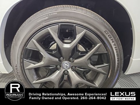 New 2026 Lexus TX 500h AWD image 10