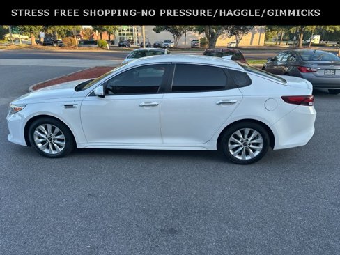 Used 2018 Kia Optima S image 17