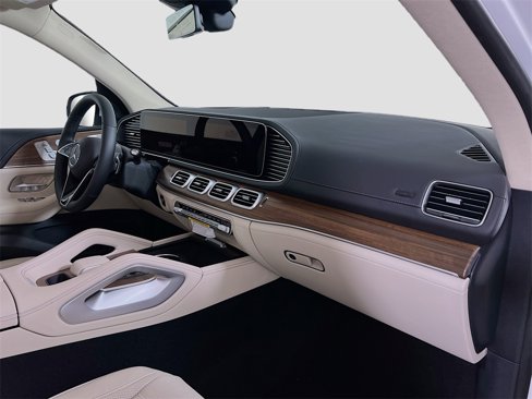 New 2026 Mercedes-Benz GLE 450 4MATIC image 32