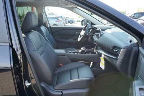 New 2026 Nissan Rogue SV image 32
