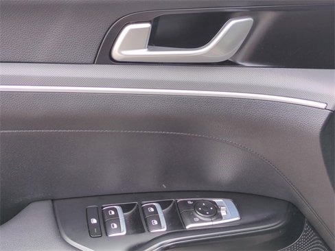 Used 2023 Kia K5 GT-Line image 18