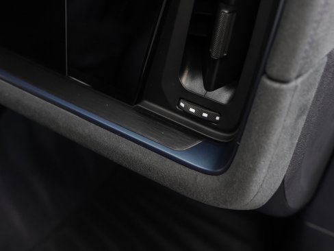 Certified 2025 Porsche Cayenne Turbo GT image 36