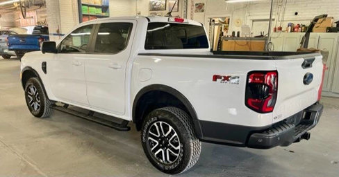 Certified 2024 Ford Ranger Lariat w/ FX4 Off-Road Package image 4