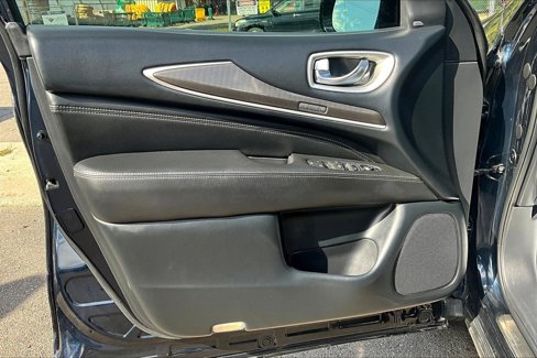 Used 2019 INFINITI QX60 Luxe w/ Essential Package image 20